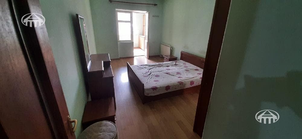 Apartment · 3 rooms · 79 m² · Kanaker-Zeytun