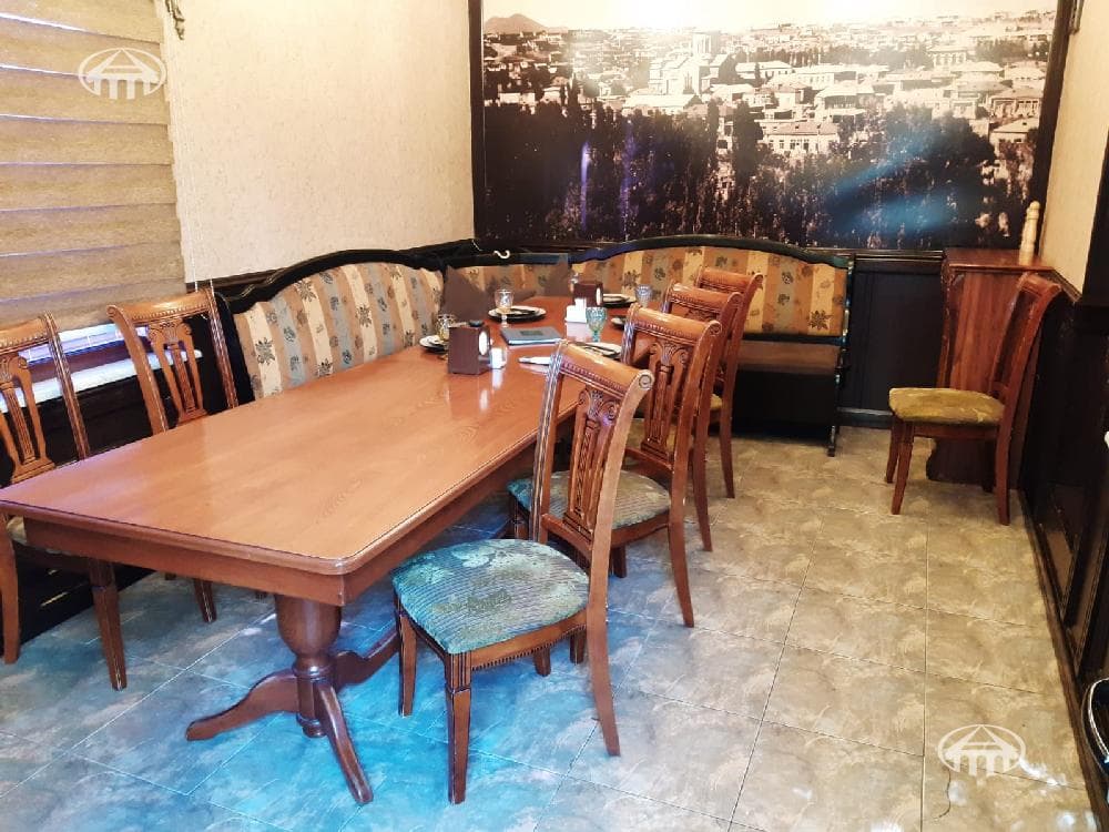 Ռեստորան · 688 մ² · Արաբկիր