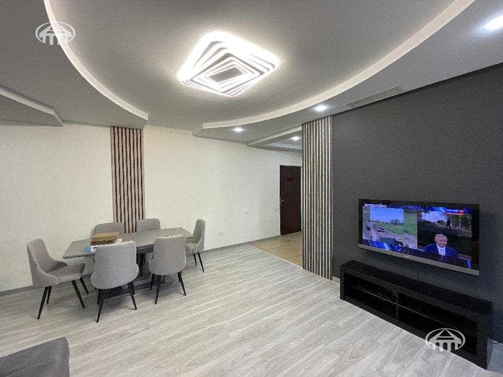 Apartment · 3 rooms · 80 m² · Kentron