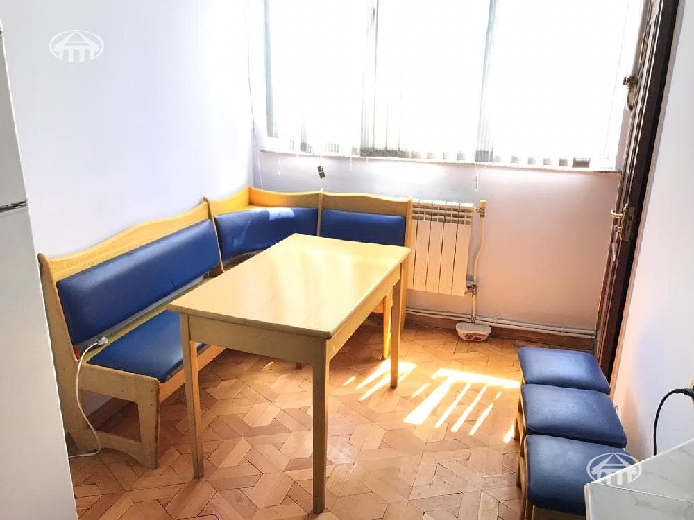 Apartment · 2 rooms · 68 m² · Kentron
