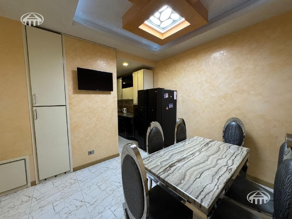 Квартира · 4 комн. · 129 м² · Арабкир