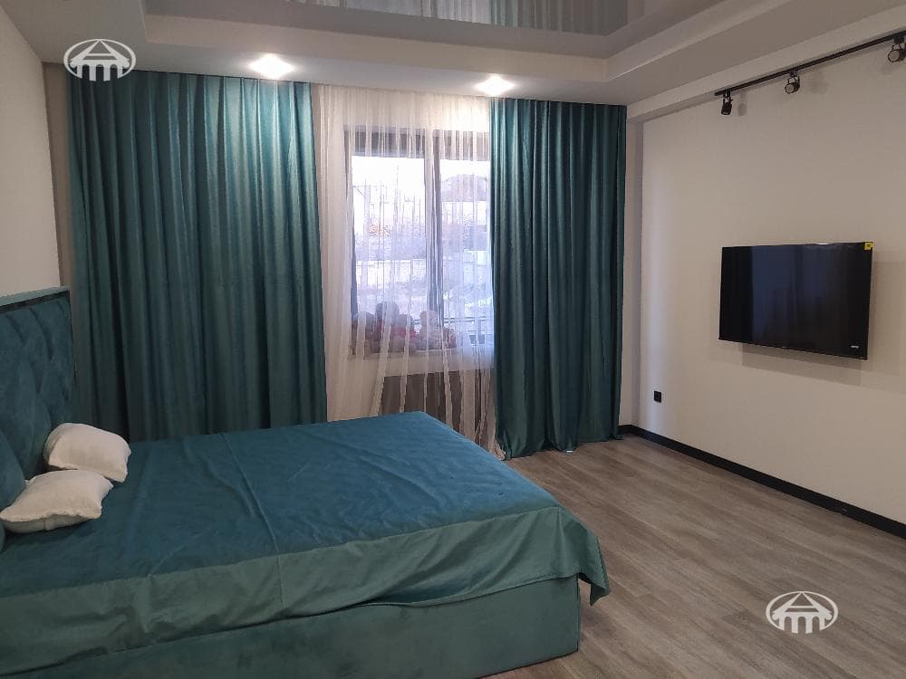 Mansion · 6 rooms · 198 m² · Kanaker-Zeytun