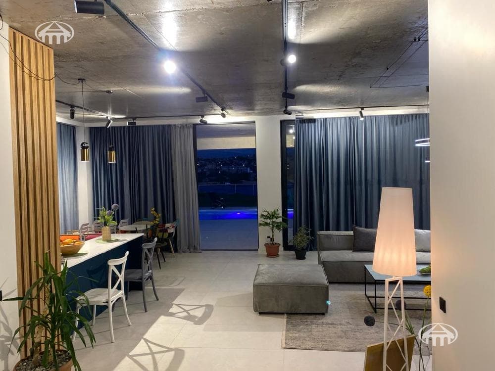 Mansion · 5 rooms · 380 m² · Arabkir