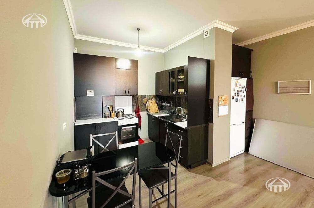 Квартира · 3 комн. · 88 м² · Арабкир