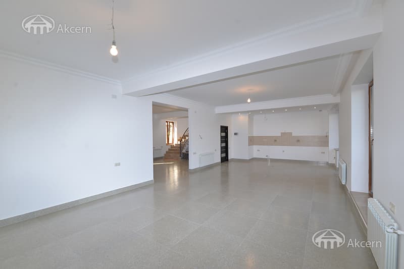Особняк · 9 комн. · 720 м² · Канакер-Зейтун