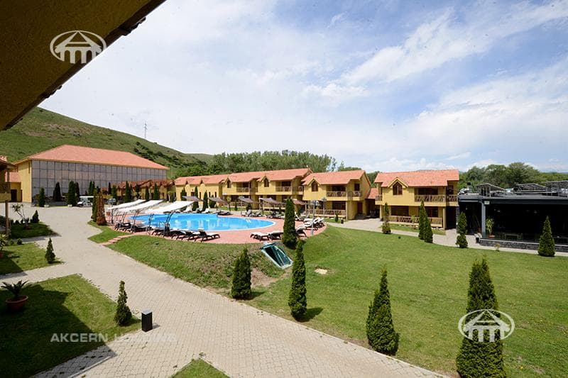 Hotel · 2,918 m² · Sevan