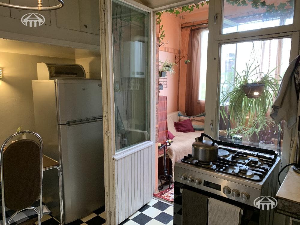 Apartment · 2 rooms · 103 m² · Kentron