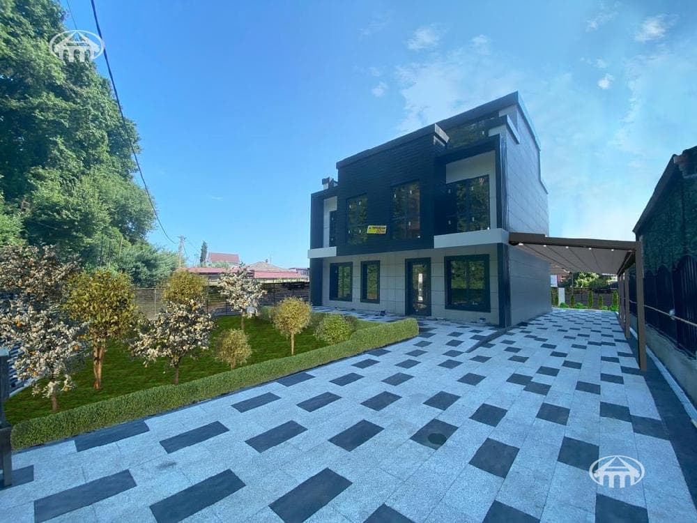 Mansion · 8 rooms · 247 m² · Sochi