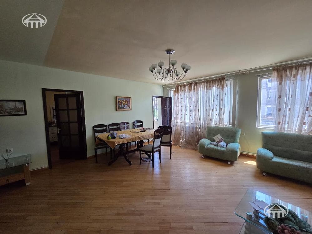 Квартира · 4 комн. · 134 м² · Арабкир