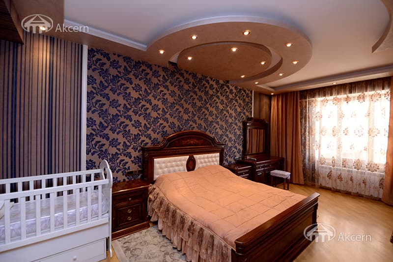Apartment · 4 rooms · 192 m² · Kentron