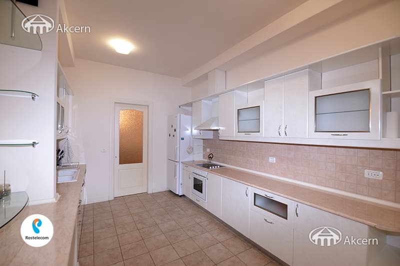 Квартира · 3 комн. · 132 м² · Кентрон