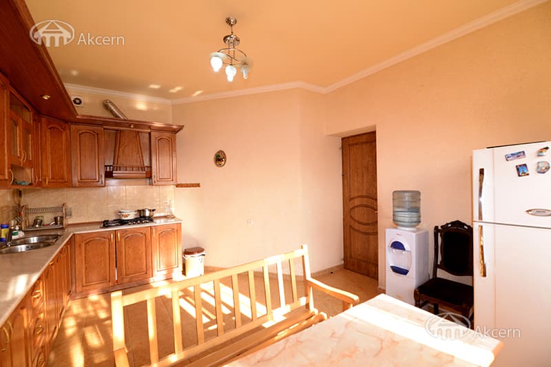Особняк · 7 комн. · 362 м² · Малатия-Себастия