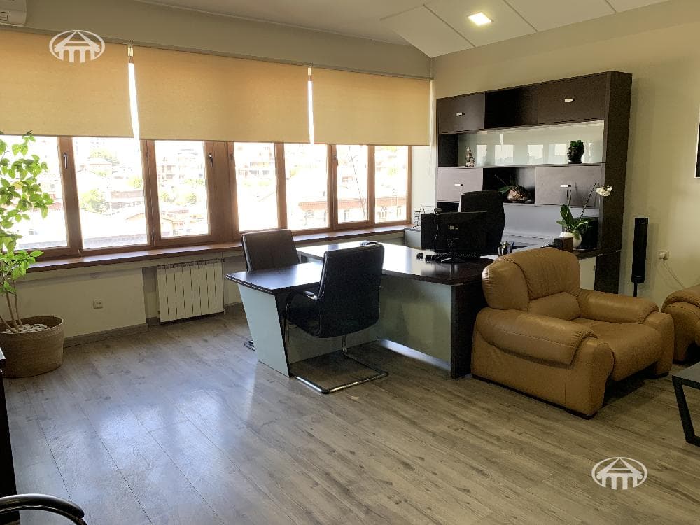 Office · 520 m² · Arabkir