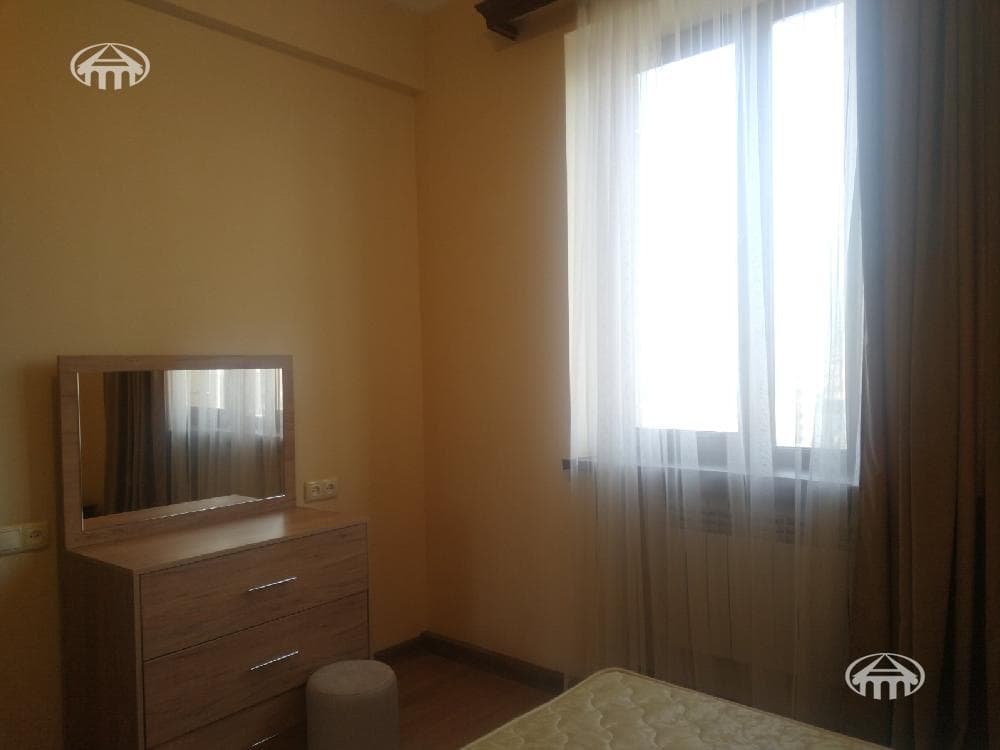 Квартира · 3 комн. · 64 м² · Кентрон