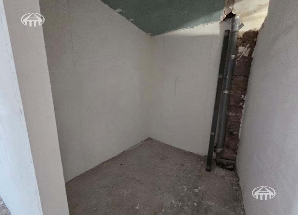 Apartment · 2 rooms · 42 m² · Kentron — photo 8 / 11
