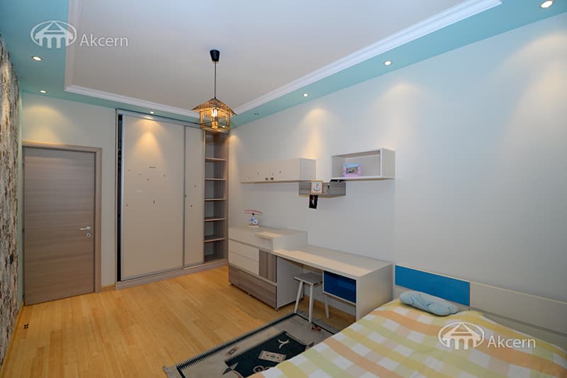 Дом · 4 комн. · 210 м² · Канакер-Зейтун