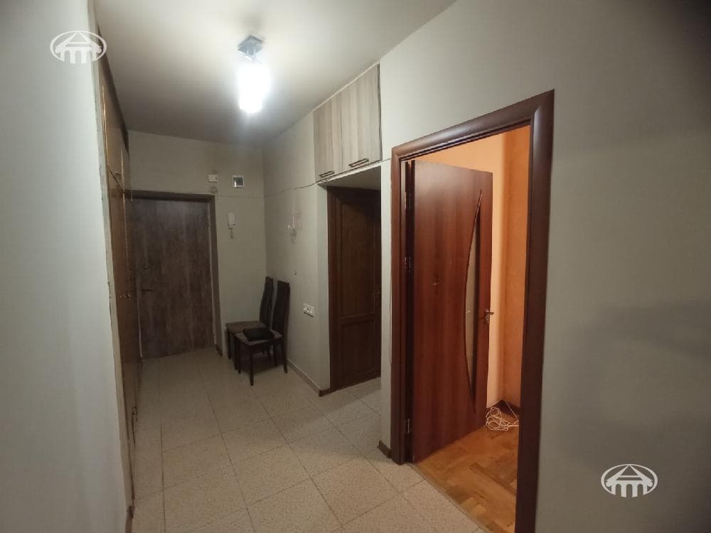 Квартира · 2 комн. · 56 м² · Кентрон