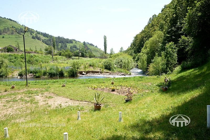 Land · 14,290 m² · v. Artavaz