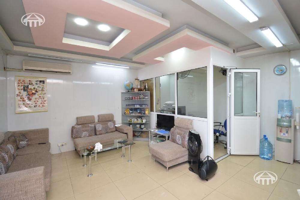 Retail · 308 m² · Ajapnyak
