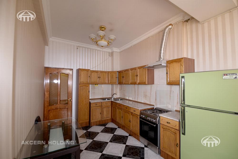 Квартира · 3 комн. · 120 м² · Кентрон