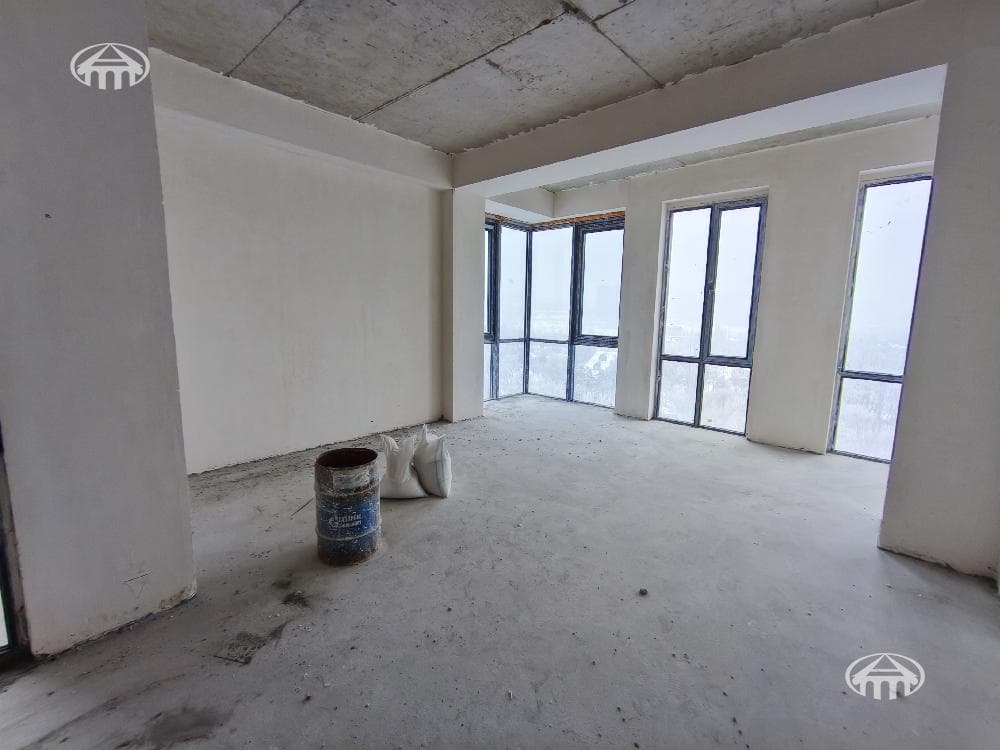 Квартира · 4 комн. · 117 м² · Аван