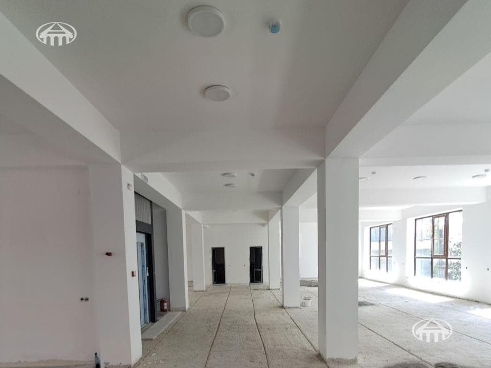 Office · 1,600 m² · Davtashen