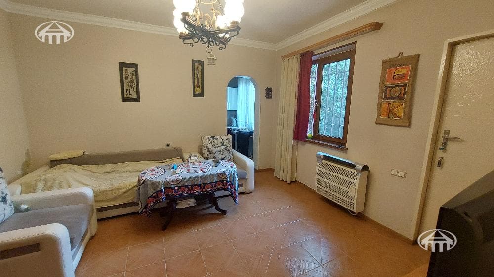 Apartment · 5 rooms · 118 m² · Kentron