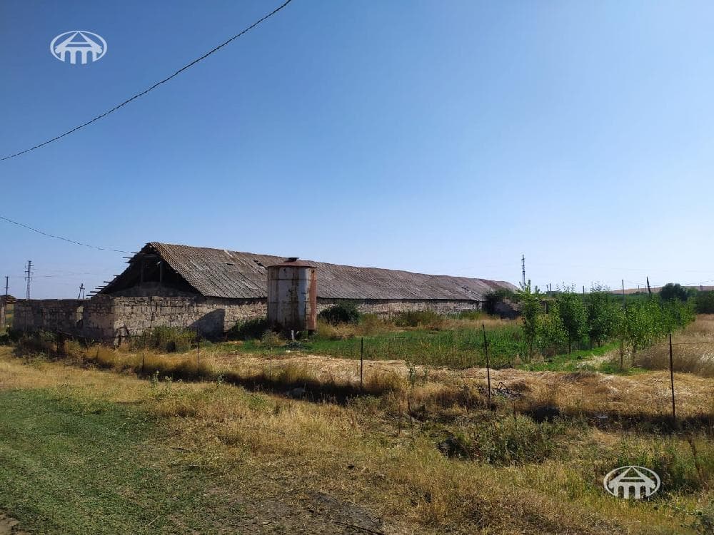 Այլ · 871 մ² · Արագյուղ