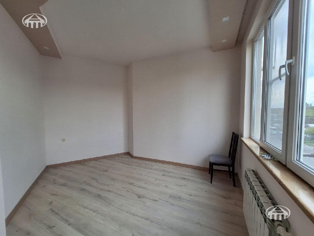 Apartment · 4 rooms · 102 m² · Davtashen