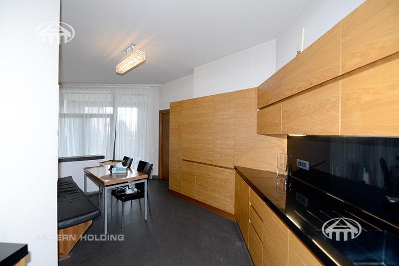 Mansion · 6 rooms · 689 m² · Vahagni