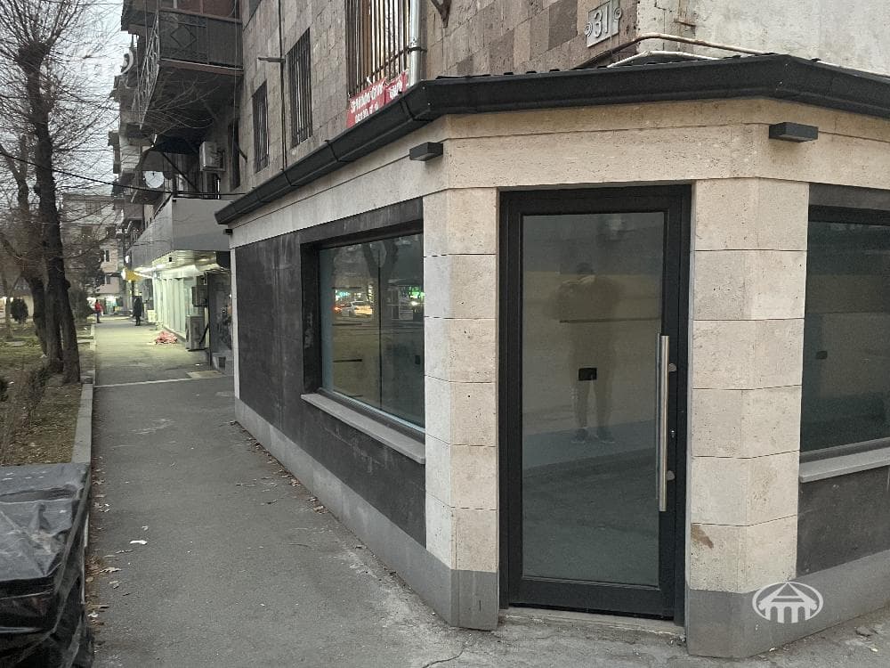 Սրահ · 18 մ² · Էրեբունի