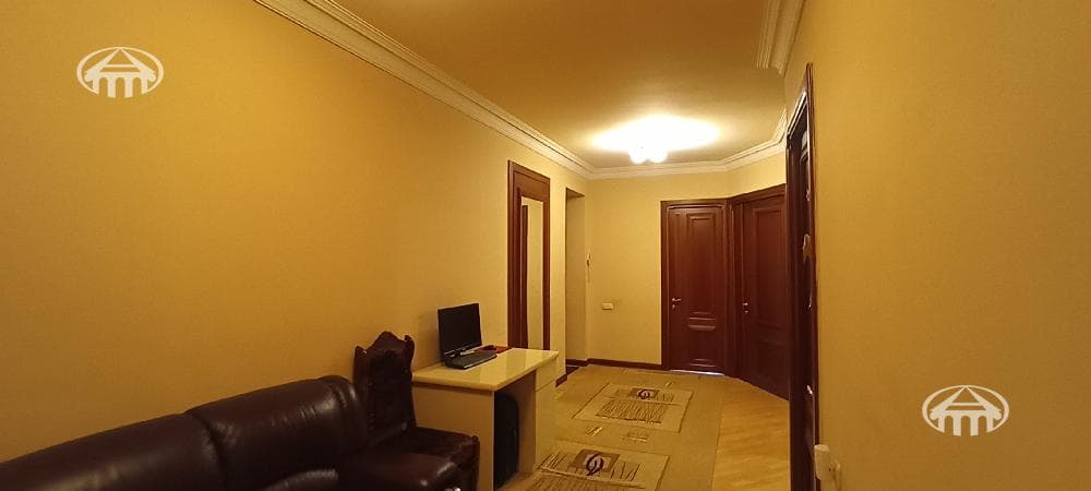 Apartment · 4 rooms · 110 m² · Kentron
