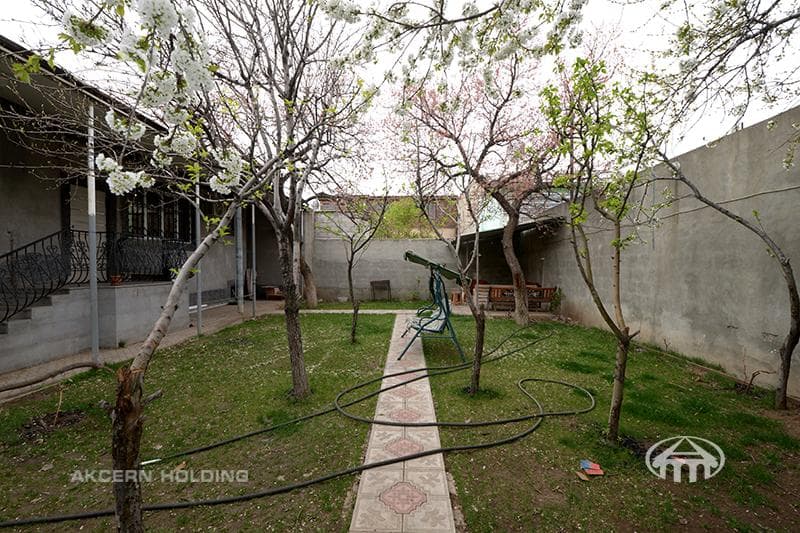 Особняк · 5 комн. · 270 м² · Арабкир