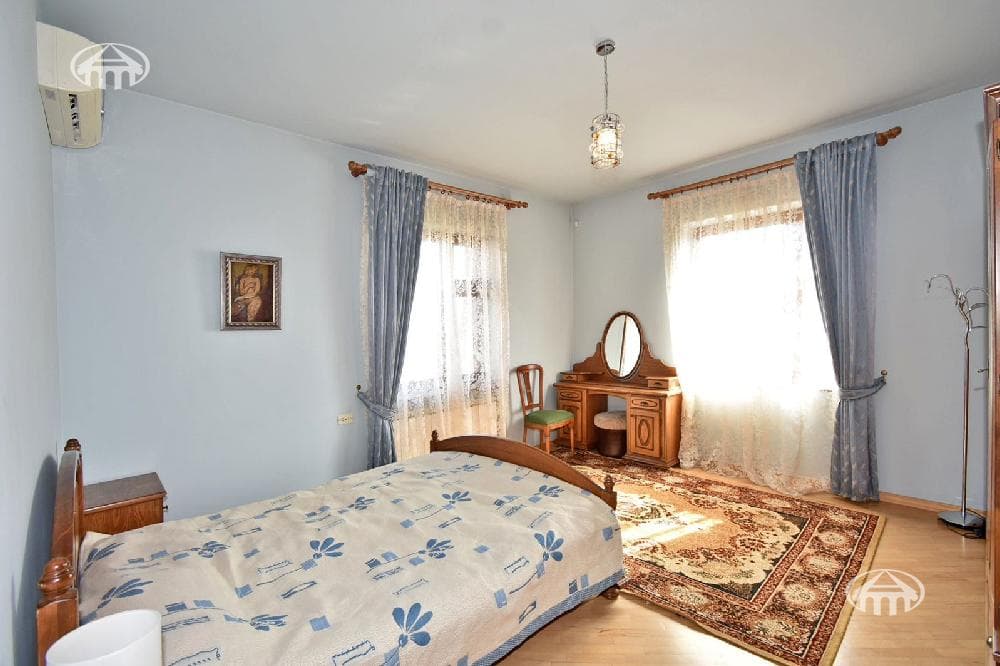 Особняк · 5 комн. · 416 м² · Давташен