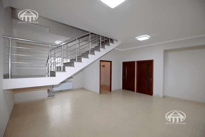 Особняк · 5 комн. · 332 м² · Аван