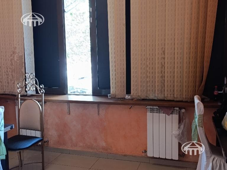 Ռեստորան · 532 մ² · Ավան