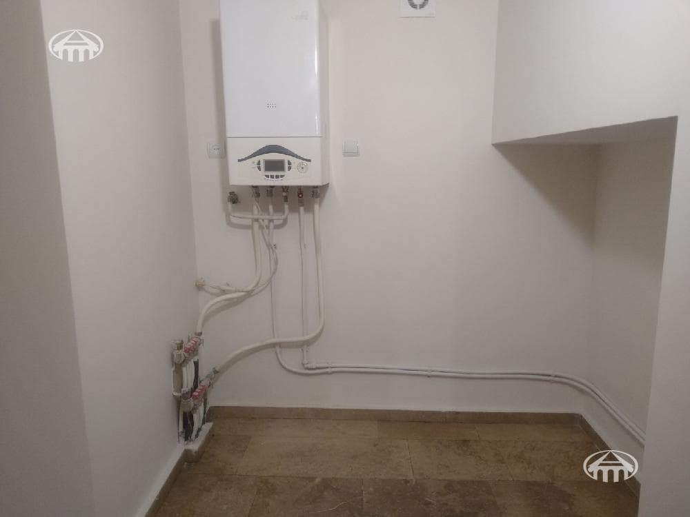 Office · 183 m² · Kentron