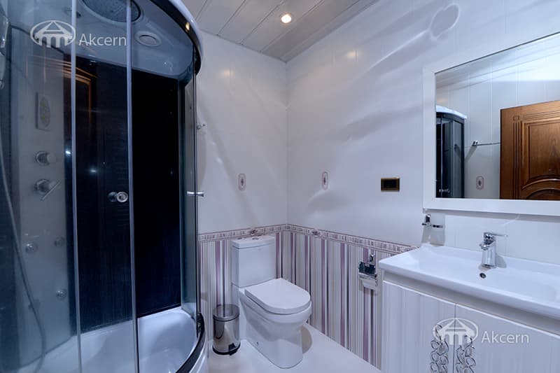 Apartment · 4 rooms · 192 m² · Kentron