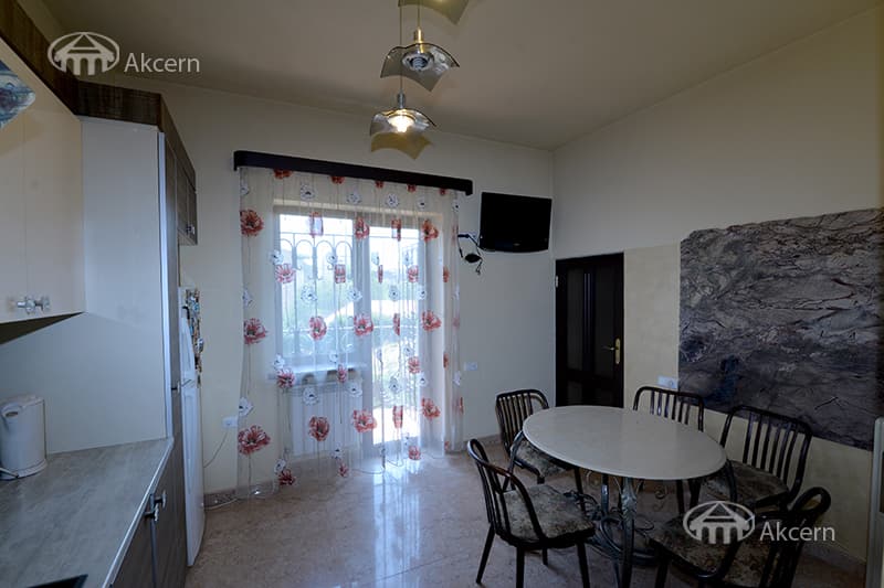 Особняк · 5 комн. · 282 м² · Кентрон