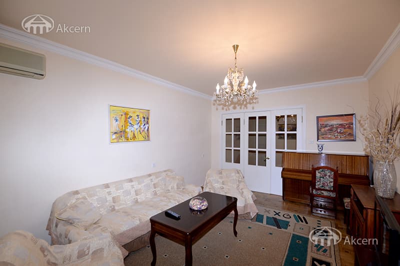 Квартира · 2 комн. · 70 м² · Кентрон