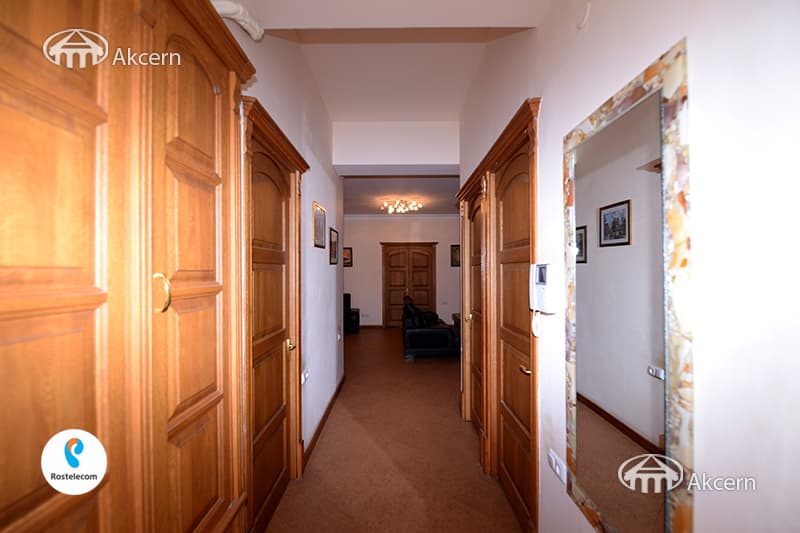 Apartment · 5 rooms · 350 m² · Kentron