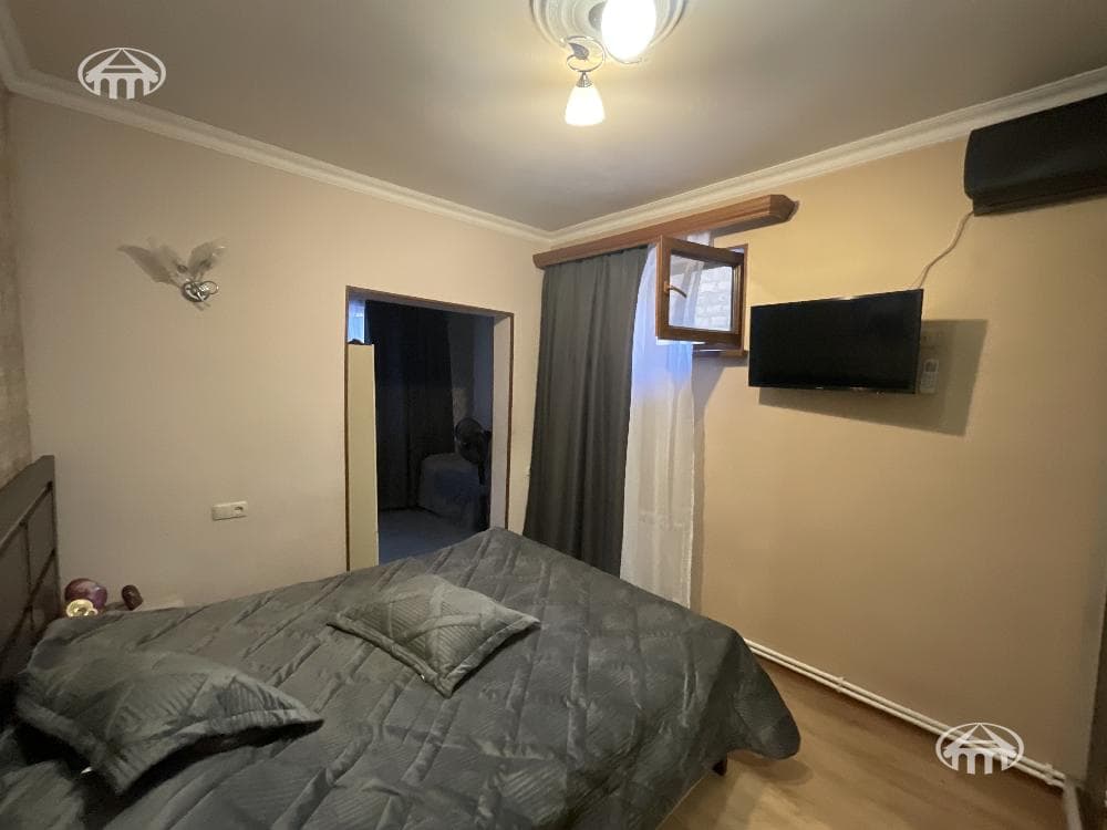 Дом · 5 комн. · 208 м² · Кентрон