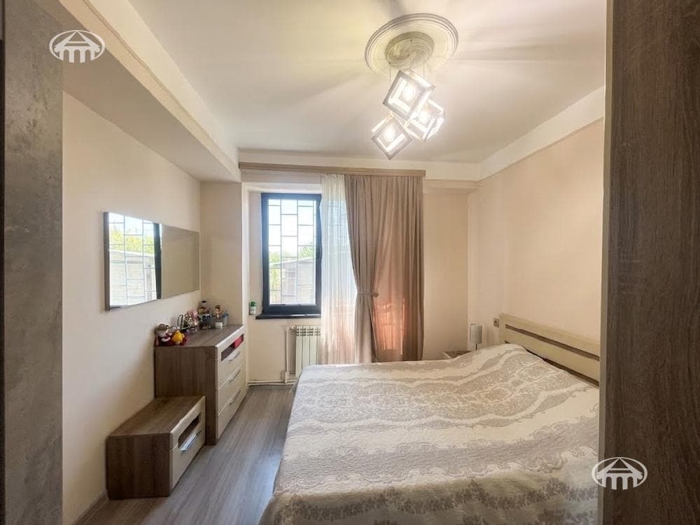 Apartment · 2 rooms · 64 m² · Arabkir — photo 10 / 12
