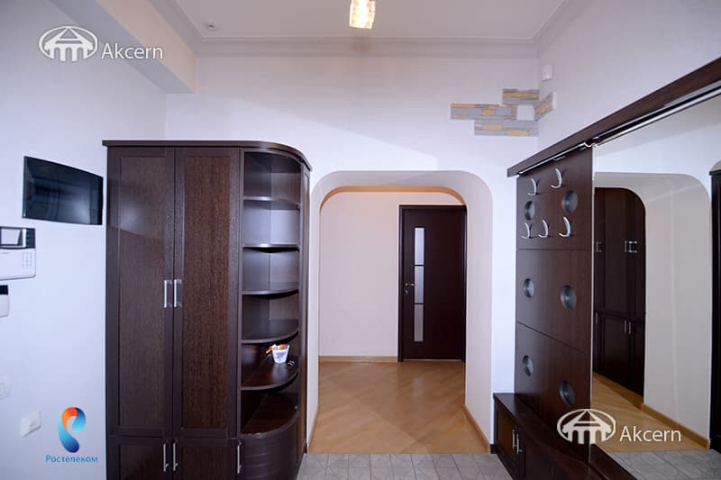 Квартира · 3 комн. · 80 м² · Кентрон