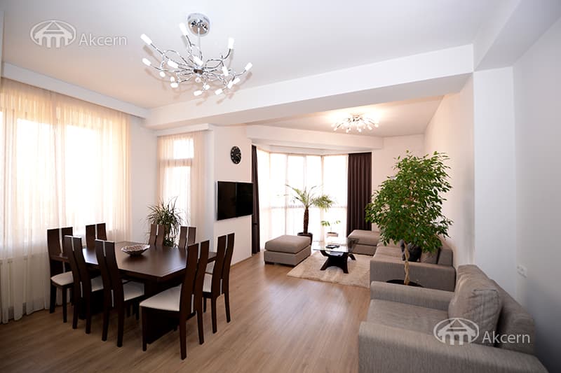 Квартира · 3 комн. · 100 м² · Кентрон