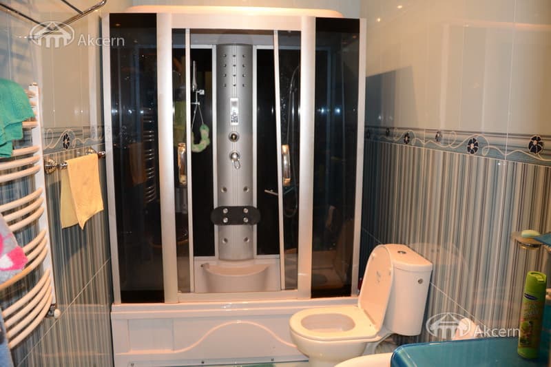 Квартира · 4 комн. · 187 м² · Кентрон