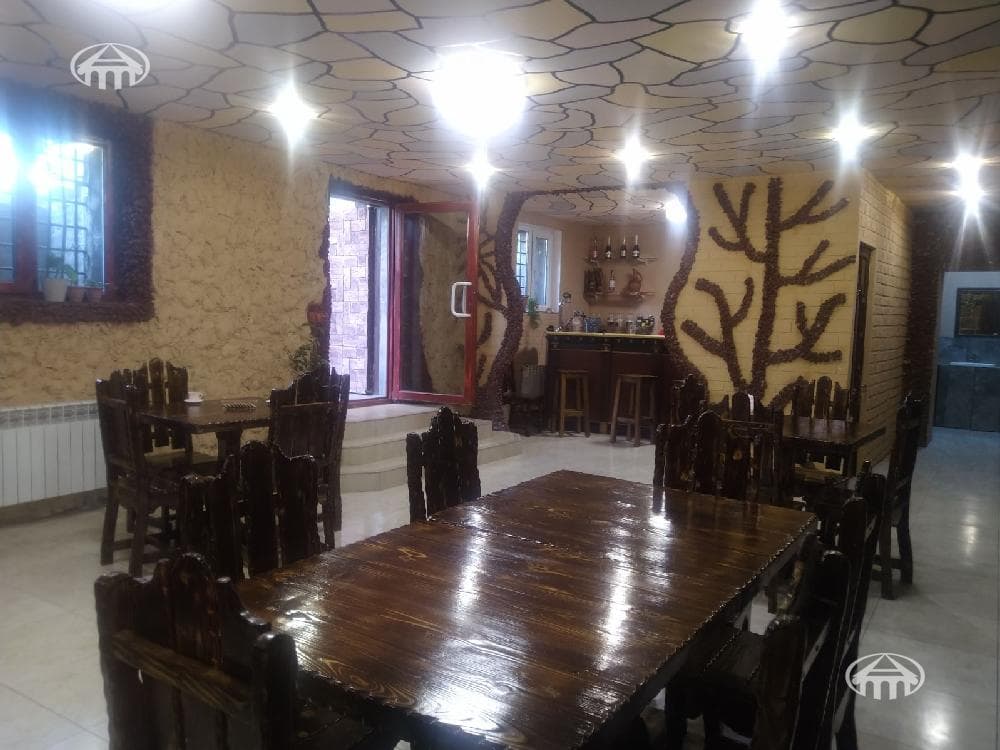 Restaurant · 172 m² · Shengavit