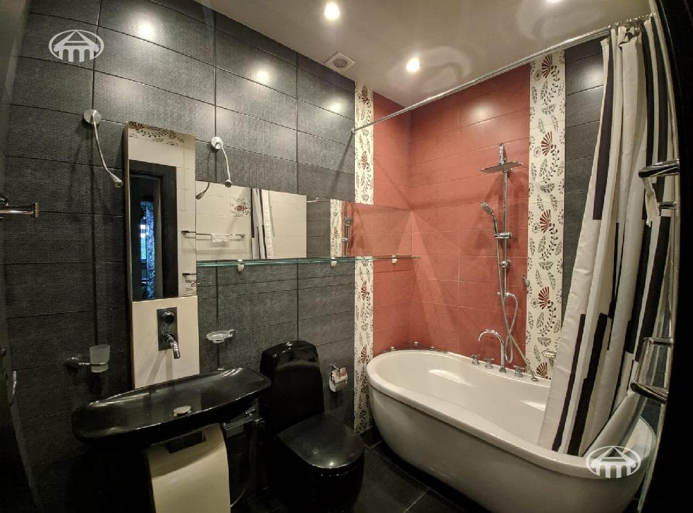 Квартира · 3 комн. · 117 м² · Кентрон