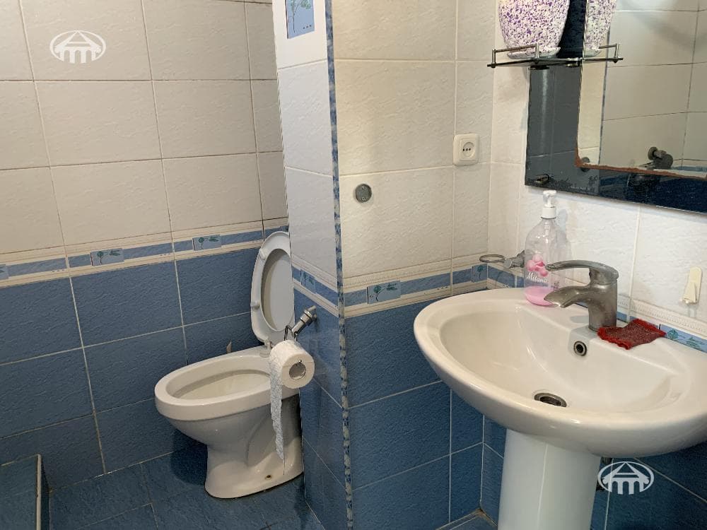 Квартира · 3 комн. · 80 м² · Кентрон