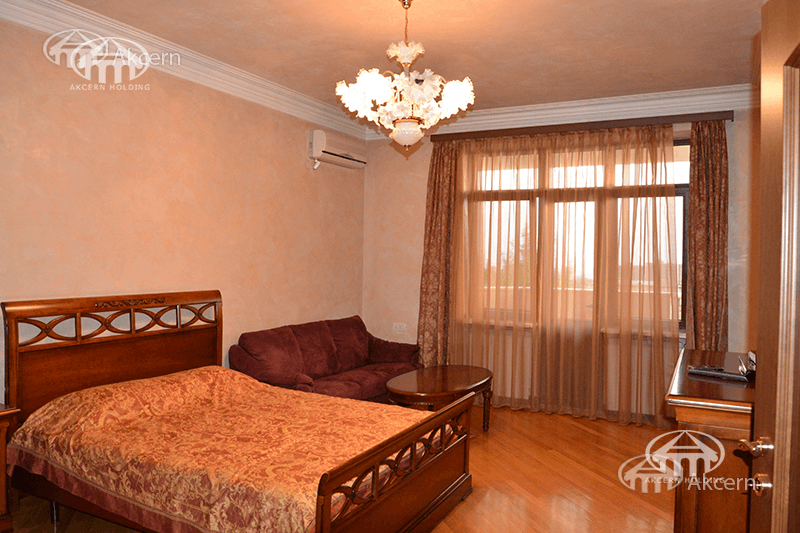 Mansion · 5 rooms · 379 m² · Arabkir